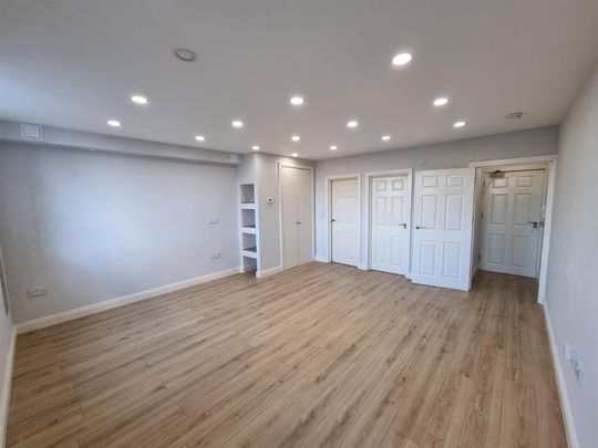 London Road, Croydon - Photo 1