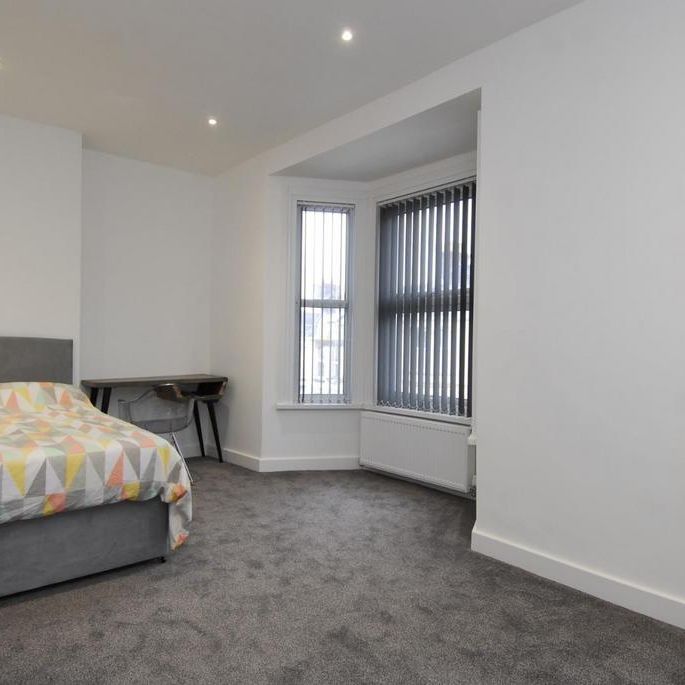 5 bedroom house to rent - Photo 1