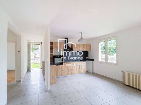 Location maison 5 pièces 100.66 m² à Ambrières-les-Vallées (53300) - Photo 2