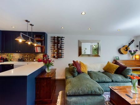 2 Bed Flat, Fazeley Court, W9 - Photo 2