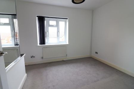 2 Bedroom Terraced To Rent - Photo 4