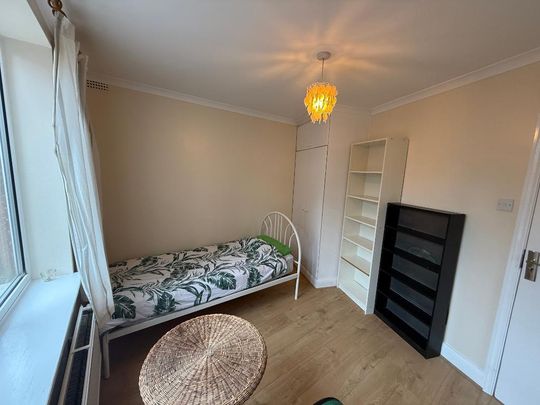 Fitzneal Street, East Acton, London, W12 0BB - Photo 1