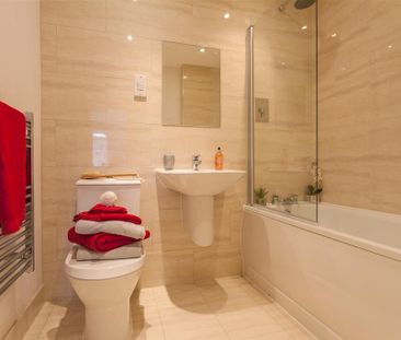 2 bedroom flat to rent - Photo 5