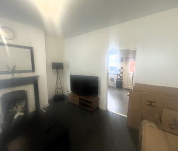 2 Bed Terraced House, Malby Street, OL1 - Photo 5