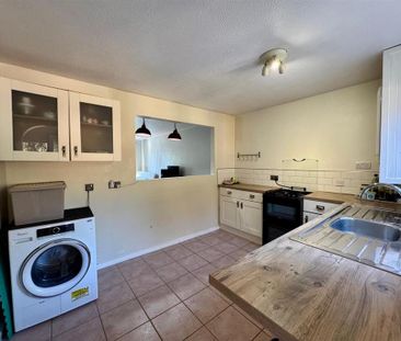3 bedroom terraced house to rent - Photo 1