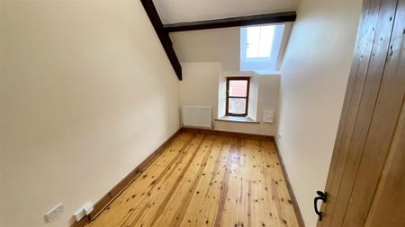 5 bedroom semi-detached house to rent - Photo 5