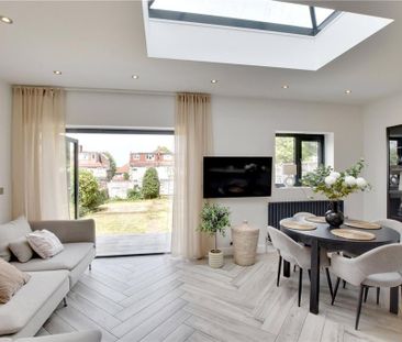 3 bedroom semi-detached house to rent - Photo 5