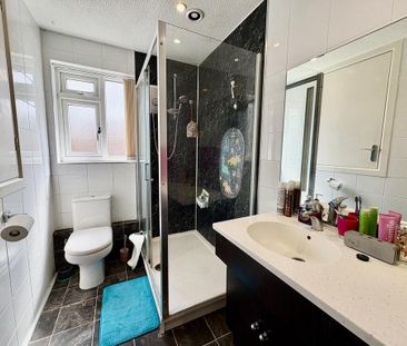 2 bedroom semi-detached house to rent - Photo 5