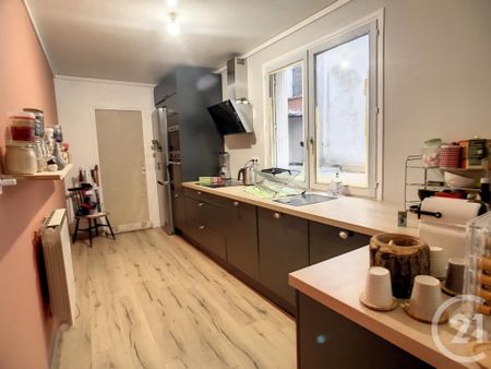Location Appartement 2 pièces 47m² RIOM 63200 - Photo 5