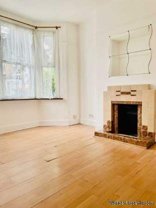 2 bedroom property to rent in London - Photo 5