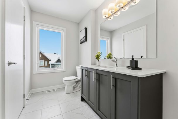 For Lease - 412 Appalachian Circle, Barrhaven, Ontario - Photo 1