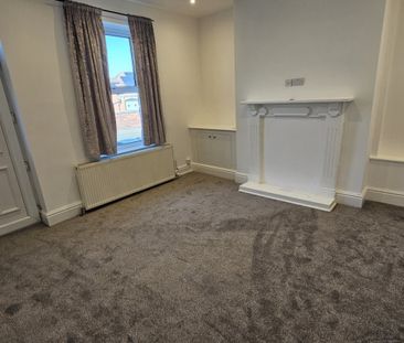 2 bed Terraced - To Let - Photo 3