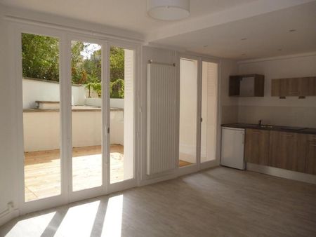 Location Appartement 1 pièce 22m² CLERMONT FERRAND 63000 - Photo 3