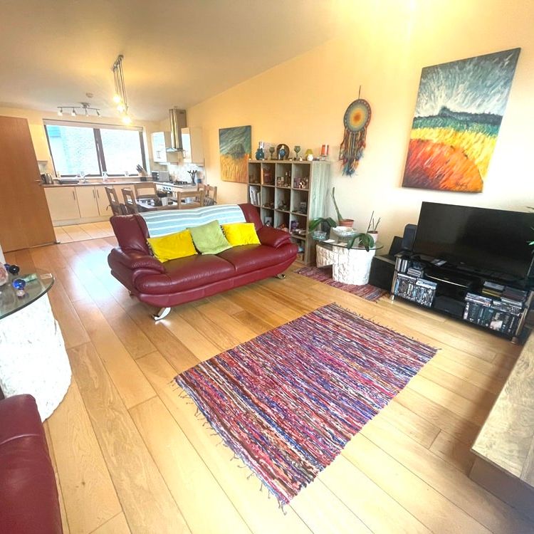 Stratton Walk, Adamstown, Co. Dublin ** HOUSE SHARE ** - Photo 1