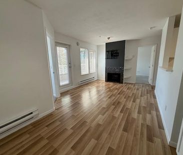 407- 1145 Heffley Cres, Coquitlam - Photo 2