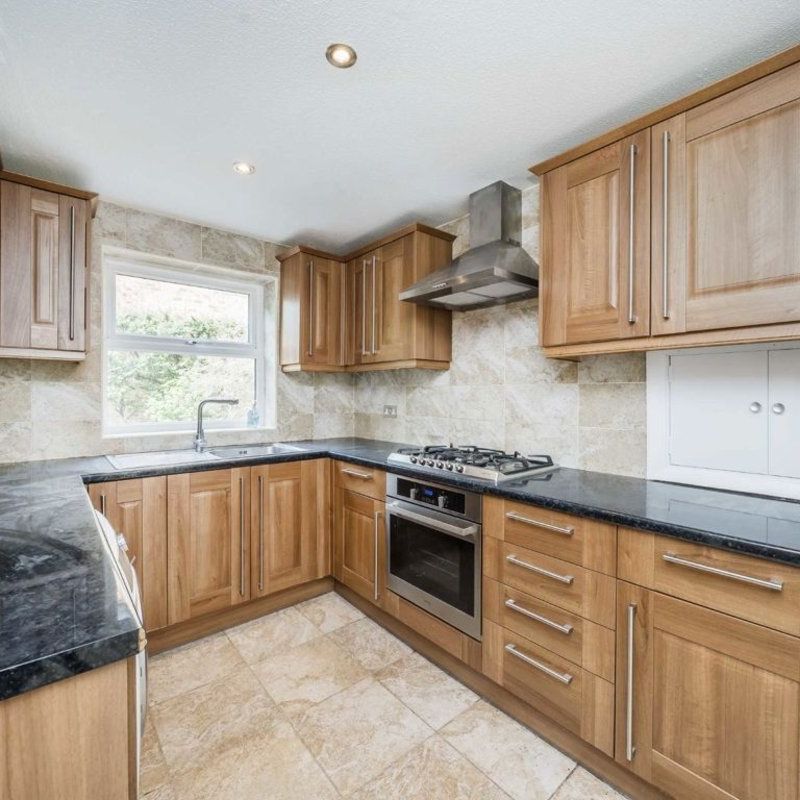 Thamesgate Close, TW10, London - Photo 1