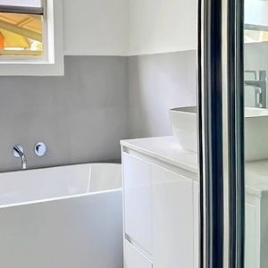 4 Poplar Ave, Shepparton - Photo 2