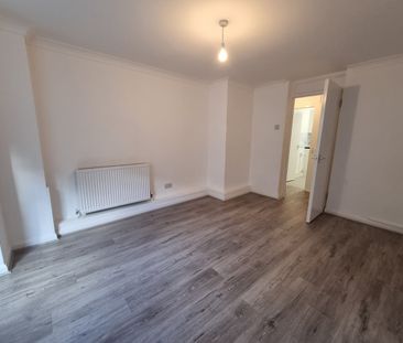 1 Bed Flat, Lazlo House, SE5 - Photo 2