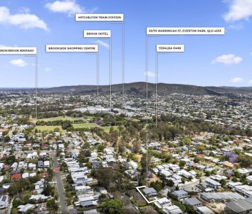 Stylish Townhouse with Exceptional Outdoor Living - Photo 5