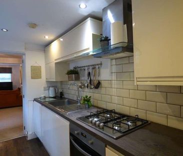 Alfred Road, Brentwood, CM14 - Photo 4