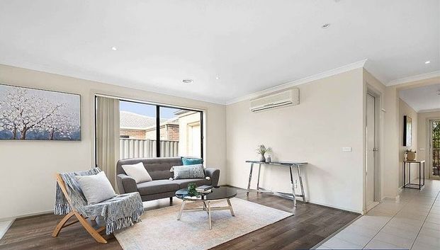 Stylish Contemporary Four-Bedroom Residence with Landscaped Gardens & Secure Double Garage - Photo 1