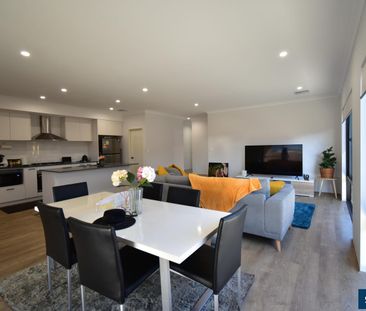 Stunning New Family Home in Ellenbrook - Photo 6