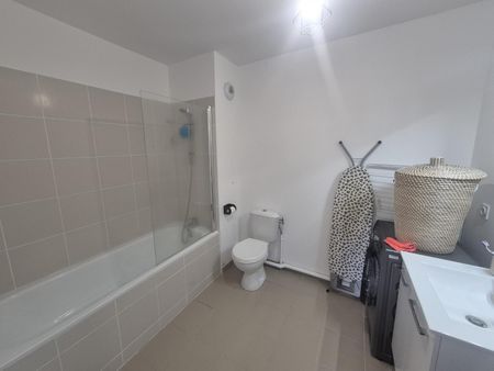 Location Appartement 2 pièces 46m² LOOS 59120 - Photo 5