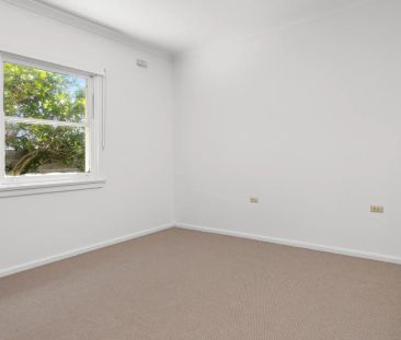 Beachside Family Home - Photo 5
