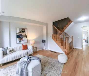 10953 VICTORIA SQUARE - Photo 1