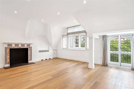 Newly refurbished duplex penthouse apartment on Sloane Street - Photo 4