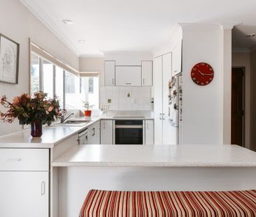 Welcome Bay Immaculate Home - Welcome Bay - Photo 2