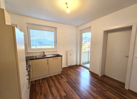 Zentrale 2,5 Zimmer Wohnung mit LOGGIA - Obere Bahnstraße 53 - Top 17 - Photo 3