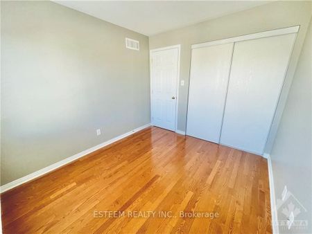 For Lease - 125 Braddock Private, Barrhaven, Ontario - Photo 4