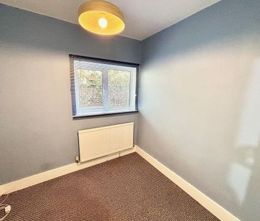 3 bedroom flat to rent - Photo 1