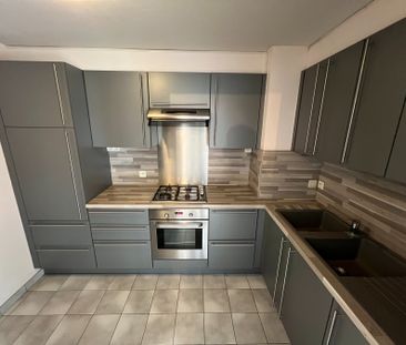 LICHTRIJK & VERRASSEND RUIM (94 m²) appartement met GARAGE in GROEN... - Foto 1