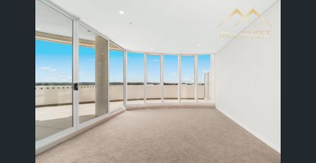 Sun-drenched 2-bed with a large terrace with floor boards (updated) - Photo 2