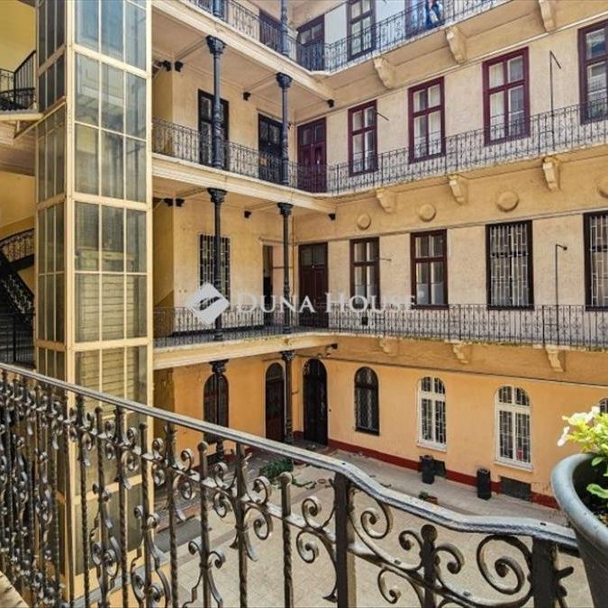 Kiadó új építésű lakás - Budapest VI. kerület - Photo 1