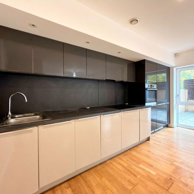 2 Bed Flat, Falcondale Court, NW10 - Photo 1