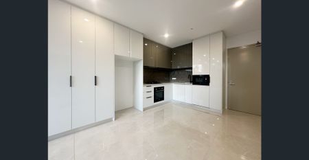 Modern 1-Bedroom Apartment with Courtyard – Brand New - Photo 4