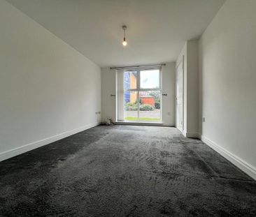 2 bedroom semi-detached house to rent - Photo 3