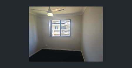 4 Bed In Lovely Area - Photo 2