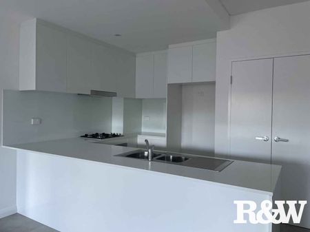 Beautiful 2 bedroom unit - Photo 4