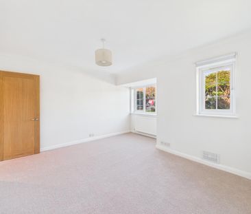 1 bedroom ground floor flat to rent - Photo 4