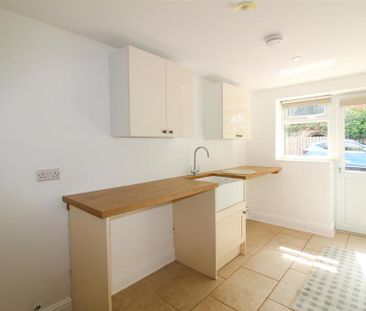 4 bedroom house to rent - Photo 2