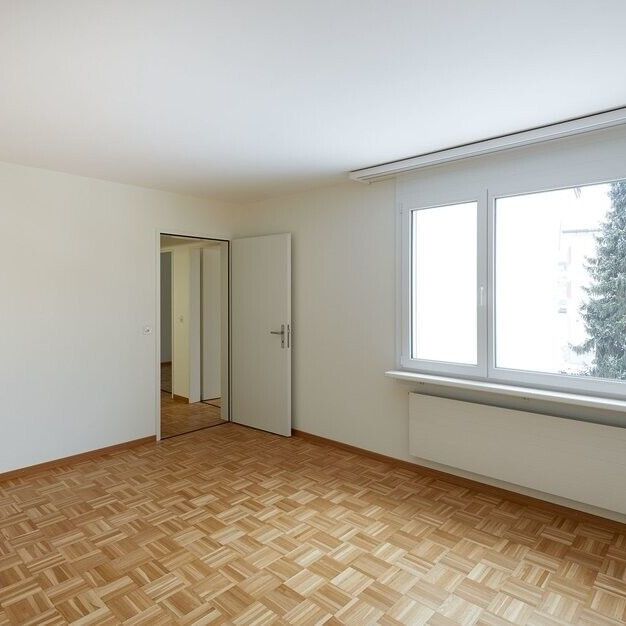 You will feel at home here – an attractive house with a garden sitting area - Photo 1