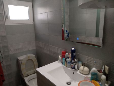 Studio/Γκαρσονιέρα για ενοικίαση Κέντρο Σαρωνίδας - παραλία (Σαρωνίδα) - Photo 5