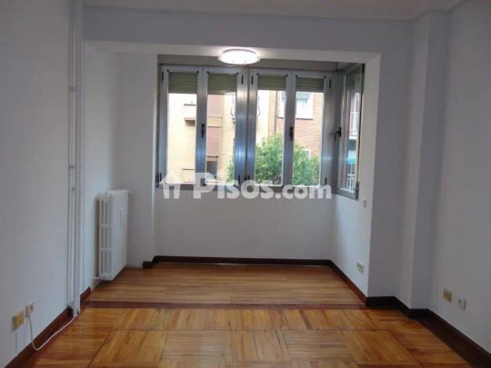 Piso en alquiler en Calle de Cartagena, cerca de Calle de Canillas - Foto 1