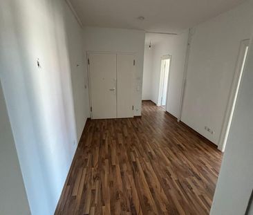 3 Zimmerwohnung mit Balkon inmitten der Bielefelder Stadt - Foto 1