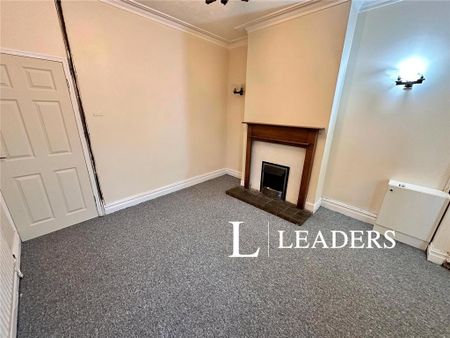 2 bedroom terraced house to rent - Photo 5