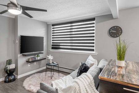 For Lease - 4538 Huron Street Unit# 8, Niagara Falls, Ontario - Photo 4